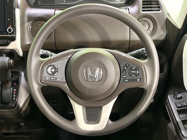 N-BOX L 禁煙車 純正8型ナビ バックカメラ 衝突軽減装置 レーダークルーズ 両側電動スライド シートヒーター LEDヘッド ETC オートブレーキホールド オートハイビーム 車線逸脱警報 ステアリングスイッチ(11枚目)