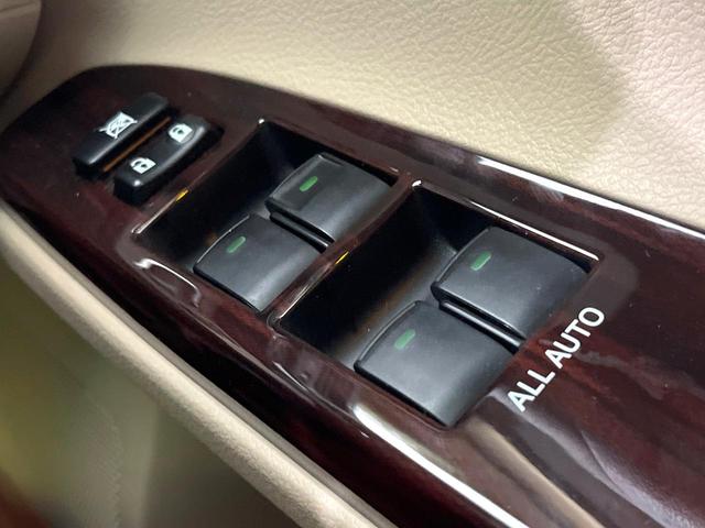 マークＸ ２５０Ｇ　リラックスセレクション　禁煙車　ＳＤナビ　バックカメラ　ＨＩＤヘッド　ＥＴＣ　パワーシート　オートエアコン　オートライト　純正１６インチアルミ　フォグライト　ドラレコ　スマートキー　ステアリングスイッチ　電動格納ミラー（36枚目）