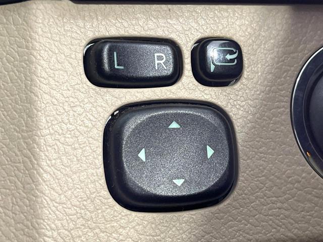 マークＸ ２５０Ｇ　リラックスセレクション　禁煙車　ＳＤナビ　バックカメラ　ＨＩＤヘッド　ＥＴＣ　パワーシート　オートエアコン　オートライト　純正１６インチアルミ　フォグライト　ドラレコ　スマートキー　ステアリングスイッチ　電動格納ミラー（37枚目）