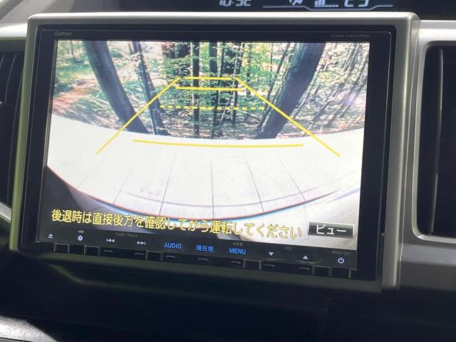 ステップワゴンスパーダ Ｚ　クールスピリット　禁煙車　９型純正ナビ　両側電動ドア　後席モニター　バックカメラ　ＨＩＤヘッド　ビルトインＥＴＣ　クルコン　純正１７インチアルミ　オートライト　オートエアコン　Ｂｌｕｅｔｏｏｔｈ　ＣＤ　ＤＶＤ再生（4枚目）