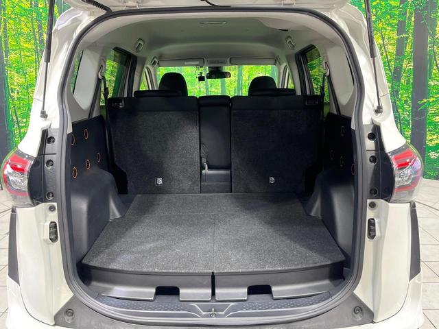 シエンタ ファンベースＧ　フルエアロ　禁煙車　両側電動スライドドア　純正ＳＤナビ　全周囲カメラ　衝突被害軽減システム　ＥＴＣ　ドラレコ　コーナーセンサー　スマートキー　ＬＥＤ　オートハイビーム　　車線逸脱警報（10枚目）