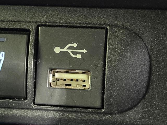 ヤリスクロス ハイブリッドZ 禁煙車 純正8型ディスプレイオーディオ 全周囲カメラ 衝突軽減装置 レーダークルーズ シートヒーター ステアリングヒーター パワーシート LEDヘッド オートハイビーム ETC ドラレコ スマートキー(49枚目)