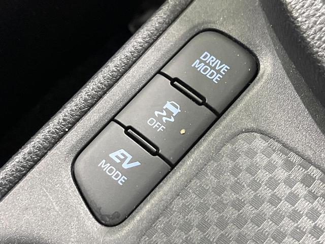 ヤリスクロス ハイブリッドZ 禁煙車 純正8型ディスプレイオーディオ 全周囲カメラ 衝突軽減装置 レーダークルーズ シートヒーター ステアリングヒーター パワーシート LEDヘッド オートハイビーム ETC ドラレコ スマートキー(53枚目)