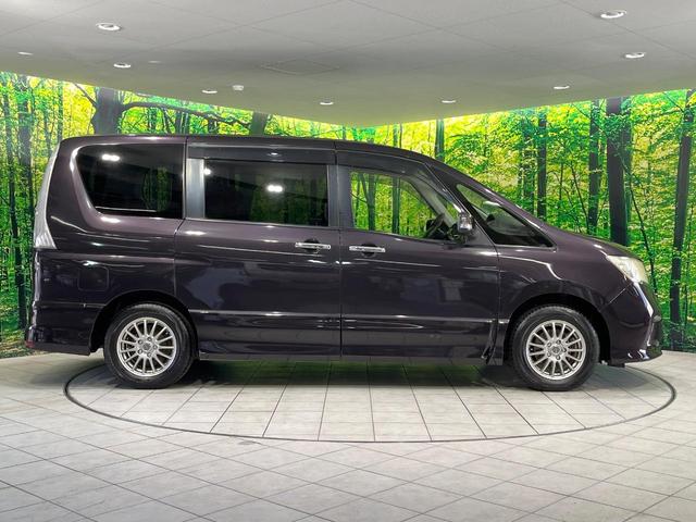セレナ ハイウェイスター Vセレクション 禁煙車 両側電動ドア 純正SDナビ バックカメラ コーナーセンサー スマートキー HIDヘッド ETC オートライト オートエアコン リアエアコン Bluetooth CD DVD再生 フルセグ(25枚目)