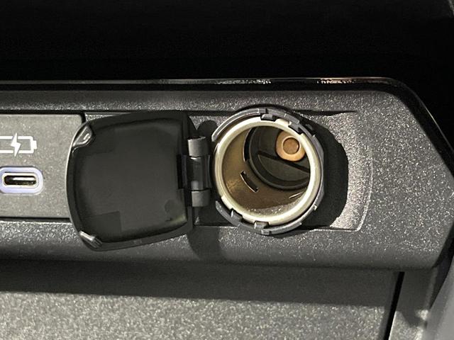 プリウス Z 禁煙車 ガラスルーフ 全周囲カメラ 純正12.3インチディスプレイオーディオ 衝突被害軽減システム レーダークルーズ ハーフレザーシート 前席シートエアコン パワーシート コーナーセンサー(31枚目)