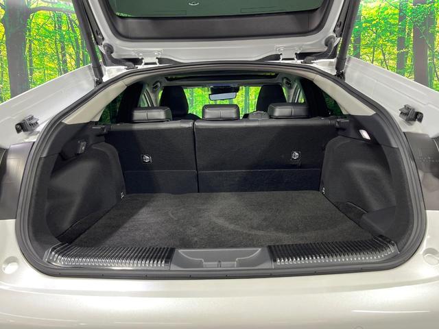 プリウス Z 禁煙車 ガラスルーフ 全周囲カメラ 純正12.3インチディスプレイオーディオ 衝突被害軽減システム レーダークルーズ ハーフレザーシート 前席シートエアコン パワーシート コーナーセンサー(42枚目)