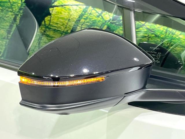 プリウス Z 禁煙車 ガラスルーフ 全周囲カメラ 純正12.3インチディスプレイオーディオ 衝突被害軽減システム レーダークルーズ ハーフレザーシート 前席シートエアコン パワーシート コーナーセンサー(45枚目)