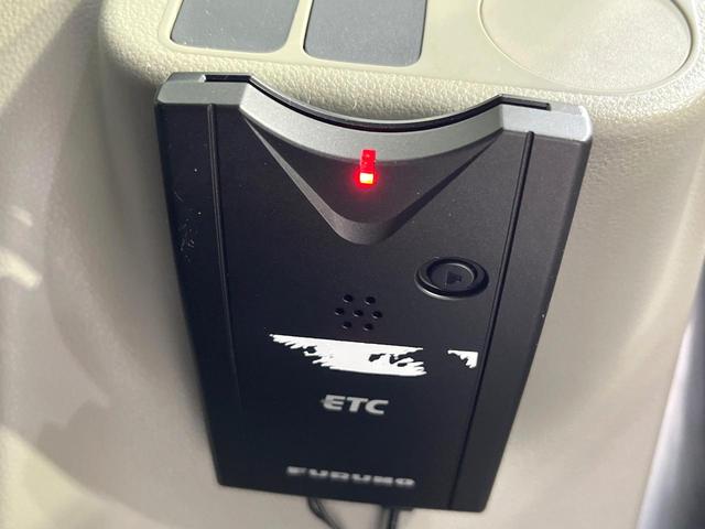 プレオプラス Ｆ　禁煙車　ＳＤナビ　スマートキー　ＥＴＣ　Ｂｌｕｅｔｏｏｔｈ　フルセグ　アイドリングストップ　エアコン　盗難防止装置　衝突安全ボディ　ＣＤ／ＤＶＤ再生　トラクションコントロール（4枚目）