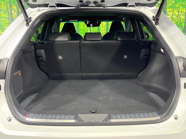 ハリアーハイブリッド Z レザーパッケージ 禁煙車 調光パノラマルーフ 12.3インチディスプレイオーディオ 全周囲カメラ 衝突被害軽減システム レーダークルーズ レザーシート 前席シートエアコン ドラレコ LEDヘッド ビルトインETC(32枚目)