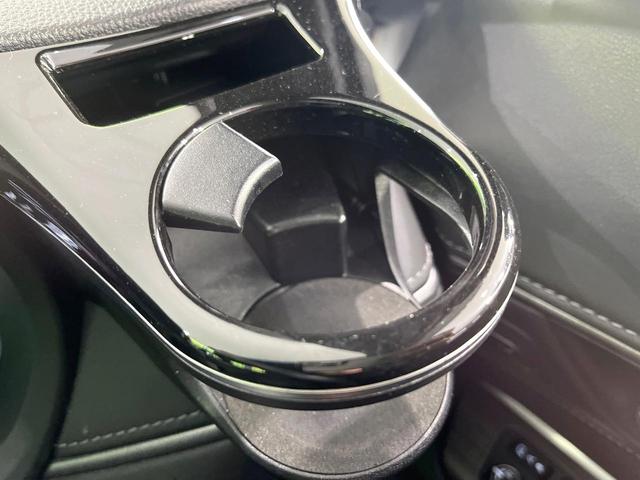 ハリアーハイブリッド Z レザーパッケージ 禁煙車 調光パノラマルーフ 12.3インチディスプレイオーディオ 全周囲カメラ 衝突被害軽減システム レーダークルーズ レザーシート 前席シートエアコン ドラレコ LEDヘッド ビルトインETC(40枚目)