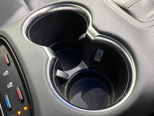 ハリアーハイブリッド Z レザーパッケージ 禁煙車 調光パノラマルーフ 12.3インチディスプレイオーディオ 全周囲カメラ 衝突被害軽減システム レーダークルーズ レザーシート 前席シートエアコン ドラレコ LEDヘッド ビルトインETC(59枚目)