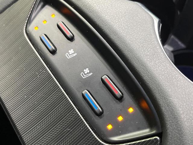 ハリアーハイブリッド Z レザーパッケージ 禁煙車 調光パノラマルーフ 12.3インチディスプレイオーディオ 全周囲カメラ 衝突被害軽減システム レーダークルーズ レザーシート 前席シートエアコン ドラレコ LEDヘッド ビルトインETC(64枚目)