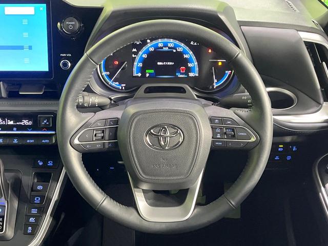 ヴォクシー ハイブリッドＳ－Ｚ　禁煙車　１０．５型ディスプレイ　両側電動ドア　全周囲カメラ　衝突軽減システム　ドラレコ　コーナーセンサー　スマートキー　ＬＥＤヘッド　ＥＴＣ２．０　純正１７インチアルミ　オートハイビーム（12枚目）