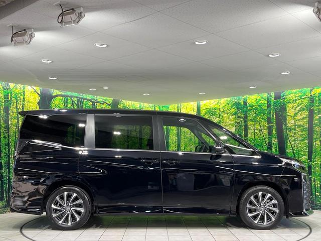 ヴォクシー ハイブリッドＳ－Ｚ　禁煙車　１０．５型ディスプレイ　両側電動ドア　全周囲カメラ　衝突軽減システム　ドラレコ　コーナーセンサー　スマートキー　ＬＥＤヘッド　ＥＴＣ２．０　純正１７インチアルミ　オートハイビーム（31枚目）