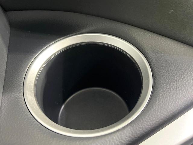 ヴォクシー ハイブリッドＳ－Ｚ　禁煙車　１０．５型ディスプレイ　両側電動ドア　全周囲カメラ　衝突軽減システム　ドラレコ　コーナーセンサー　スマートキー　ＬＥＤヘッド　ＥＴＣ２．０　純正１７インチアルミ　オートハイビーム（43枚目）