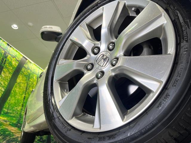 �y�����P�V�C���`�A���~�z�C�[���z�O�ςɃ}�b�`���������A���~�z�C�[���𑕒����Ă���܂��B�e��ЊO�A���~�z�C�[����A�X�^�b�h���X�^�C�����戵�����Ă���܂��B���񂲑��k����������