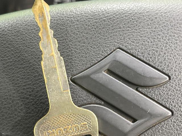 キャリイトラック KCエアコン・パワステ MT車 禁煙車 衝突安全ボディ エアコン パワーステアリング トラクションコントロール(31枚目)