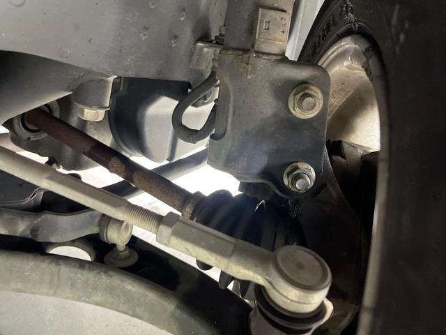 セルボ Ｇ　禁煙車　スマートキー　１３インチアルミホイール　ＣＤ　ヘッドライトレベライザー　電動格納ミラー　オーディオ　プライバシーガラス　パワーウィンドウ　エアコン　盗難防止システム　衝突安全ボディ（20枚目）