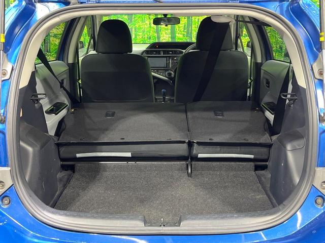 アクア S 禁煙車 純正ナビ バックカメラ ETC Bluetooth スマートキー オートエアコン オートライト LEDヘッド フォグライト 14インチアルミ 電動格納ミラー プライバシーガラス CD DVD(10枚目)