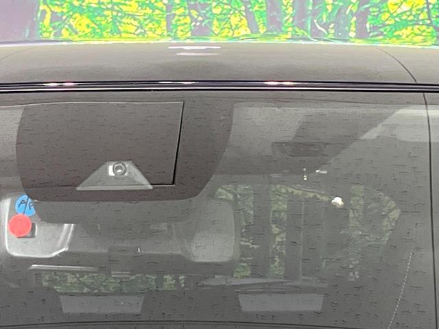 �y�g���^�Z�[�t�e�B�Z���X�z���s���ɑO���̎ԗ�����F�����A�Փ˂������Ȏ��͌x��ƃu���[�L�ŏՓˉ���Ɣ�Q�y�����A�V�X�g�B�����S�Ƀh���C�u�����y���݂��������܂��B