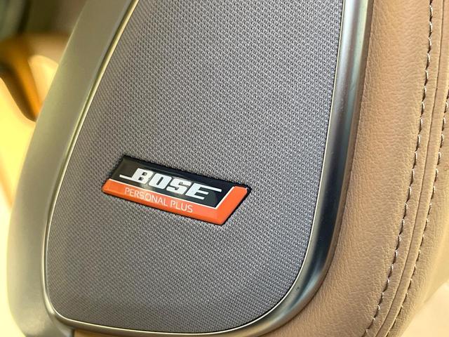 �y�A���E���h�r���[���j�^�[�z��p�̃J�����ɂ��A�ォ�猩���낵���悤�Ȏ��_�łR�U�O�x�N���}�̎��͂��m�F���邱�Ƃ��ł��܂������p�������m�F���₷���A�����ꏊ�ł̐؂�Ԃ��⒓�Ԃ��X���[�Y�ɍs���܂��B