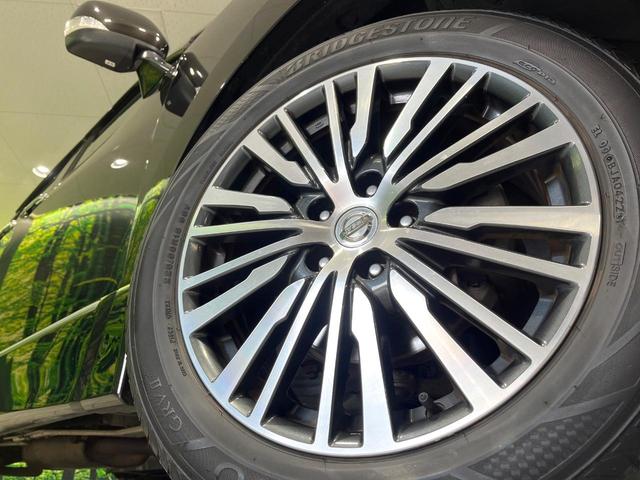 �y�����P�W�C���`�A���~�z�C�[���z�O�ςɃ}�b�`���������A���~�z�C�[���𑕒����Ă���܂��B�e��ЊO�A���~�z�C�[����A�X�^�b�h���X�^�C�����戵�����Ă���܂��B���񂲑��k����������