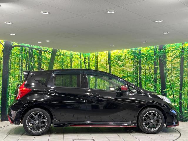 ノート ニスモ　禁煙車　ＳＤナビ　衝突軽減装置　ＥＴＣ　Ｂｌｕｅｔｏｏｔｈ　フルセグ　ドラレコ　スマートキー　ＬＥＤヘッドライト　横滑り防止装置　アイドリングストップ　オートエアコン　オートライト（29枚目）