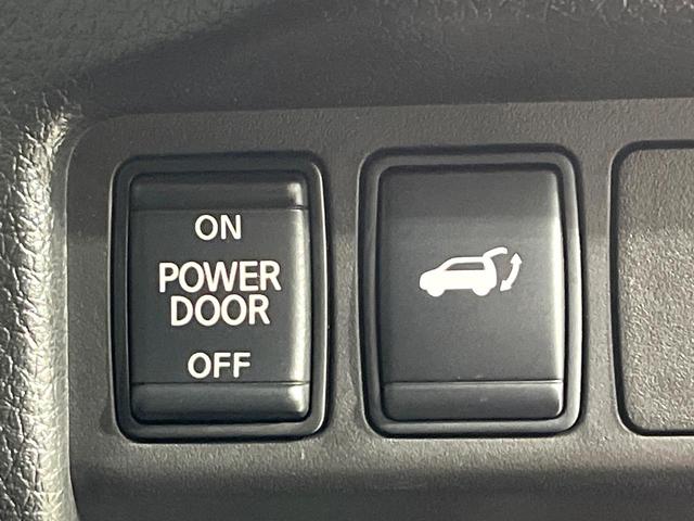 エクストレイル ２０Ｘｉ　禁煙車　４ＷＤ　純正８型ナビ　全周囲カメラ　衝突被害軽減システム　電動リアゲート　シートヒーター　ＬＥＤヘッド　ＥＴＣ　純正１８インチアルミ　オートエアコン　Ｂｌｕｅｔｏｏｔｈ　フルセグ　ドアバイザー（7枚目）