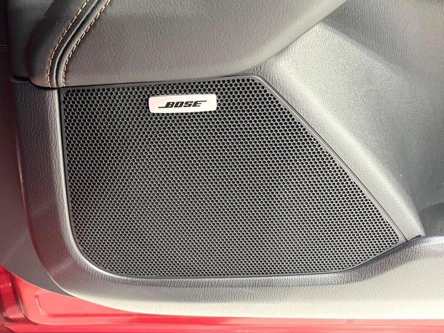 �y�a�n�r�d�T�E���h�V�X�e���z���[�J�[�I�v�V�����̍��i�ʃT�E���h�V�X�e���𓋍ځB��p�̃`���[�j���O���{���ꂽ�召�l�X�ȃX�s�[�J�[����ǎ��ȃT�E���h���t�ł��A�Տꊴ���ӂ�鉹����Ԃ����o���܂��B