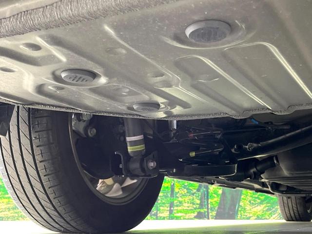 ヴォクシー ハイブリッドＳ－Ｚ　禁煙車　後席モニター　快適利便パッケージ　純正１０型ディスプレイオーディオ　両側電動スライドドア　全周囲カメラ　衝突被害軽減システム　ＥＴＣ　ドラレコ　レーダークルーズ　電動リアゲート　ＬＥＤ（30枚目）