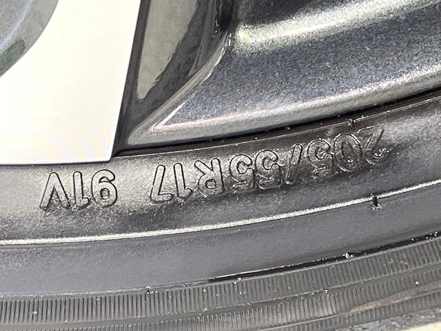 ヴォクシー ハイブリッドＳ－Ｚ　禁煙車　後席モニター　快適利便パッケージ　純正１０型ディスプレイオーディオ　両側電動スライドドア　全周囲カメラ　衝突被害軽減システム　ＥＴＣ　ドラレコ　レーダークルーズ　電動リアゲート　ＬＥＤ（34枚目）