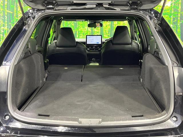 ���i�̂���������ʋ΁A���}���ɏ\���ȉ׎��X�y�[�X���m�ۂ��Ă���܂��B�Z�J���h�V�[�g��|���ƁA�傫�ȉו��̐ύڂ��\�ł���