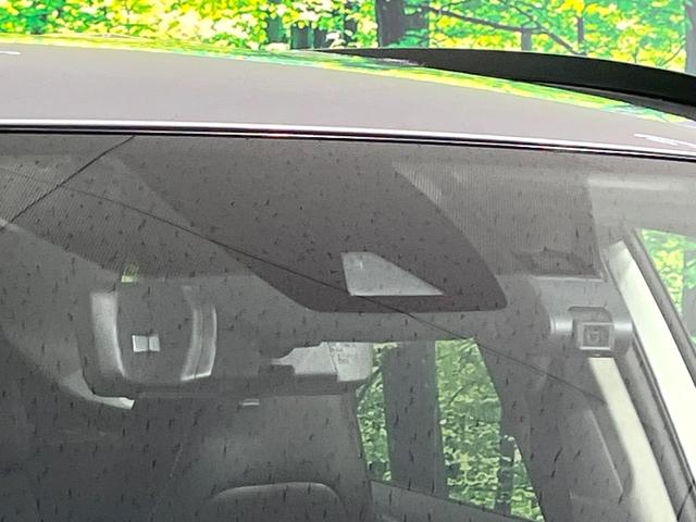 �y�g���^�Z�[�t�e�B�Z���X�z���s���ɑO���̎ԗ�����F�����A�Փ˂������Ȏ��͌x��ƃu���[�L�ŏՓˉ���Ɣ�Q�y�����A�V�X�g�B�����S�Ƀh���C�u�����y���݂��������܂��B