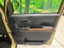 ファンクロス　禁煙車　衝突軽減　両側電動スライド　ＬＥＤヘッド　シートヒーター　レーンアシスト　スマートキー　オートハイビーム　クリアランスソナー　オートエアコン　アイドリングストップ　横滑り防止装置　車線逸脱警報（32枚目）