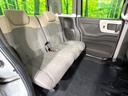 後部座席も気になるようなキズ・汚れやへたり等、大きなダメージはなく、良好な状態です。