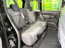 後部座席も気になるようなキズ・汚れやへたり等、大きなダメージはなく、良好な状態です。