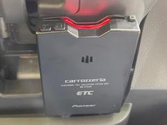 【ＥＴＣ】高速道路の料金所をストレスなく通過！話題のスポットやサービスエリアに多い「スマートIntercooler」利用時は必須のアイテムです。当店でセットアップを実施、ご納車当日からすぐにご利用いただけます！ 6