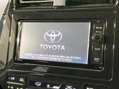 【純正ナビ】人気の純正ナビを装備。オーディオ機能も充実しており、Ｂｌｕｅｔｏｏｔｈ接続すればお持ちのスマホやＭＰ３プレイヤーの音楽を再生可能！毎日の運転がさらに楽しくなります！！ 3