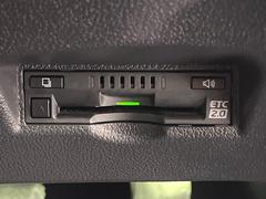 【ＥＴＣ】高速道路の料金所をストレスなく通過！話題のスポットやサービスエリアに多い「スマートIntercooler」利用時は必須のアイテムです。当店でセットアップを実施、ご納車当日からすぐにご利用いただけます！ 7