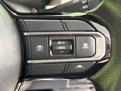 �ڥ����ץƥ��֥��롼������ȥ�����۹�®ƻϩ�Ǥ�Ĺ��Υ���Ԥ��ڤˡ�����ư��®�٤��ݤĥ��롼������ȥ����뤬�����ͷڸ������ƥ��Ϣ�Ȥ��������μ�ξ���Τ��Ƽִ֤��ݤĤ褦��®��Ĵ�ᤷ�Ƥ���ޤ����� 7