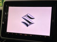 �ڽ��������ʥӡۿ͵��ν����ʥӤ������������ǥ�����ǽ�⽼�¤��Ƥ��ꡢ�£�������������³����Ф������Υ��ޥۤ�ͣУ��ץ쥤�䡼�β��ڤ������ǽ�������α�ž������˳ڤ����ʤ�ޤ����� 4