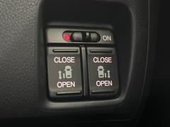 ��ξ¦�ѥ���饤�ɥɥ��ۥ��ޡ��ȥ����䱿ž�ʤΥ����å��Ǹ���ξ¦���饤�ɥɥ��γ��Ĥ���ǽ����ư�������Ϥ�����ƥɥ��򳫤���ɬ�פ�̵���������ʤ����ͤǤ��ñ�˳����Ĥ�Ǥ���Ŭ�Ǥ��� 4