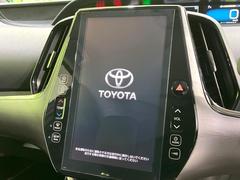 �ڽ��������������ʥӡۿ͵��ν����ʥӤ������������ǥ�����ǽ�⽼�¤��Ƥ��ꡢ�£�������������³����Ф������Υ��ޥۤ�ͣУ��ץ쥤�䡼�β��ڤ������ǽ�������α�ž������˳ڤ����ʤ�ޤ����� 3