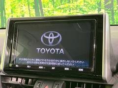 �ڽ��������ʥӡۿ͵��ν����ʥӤ������������ǥ�����ǽ�⽼�¤��Ƥ��ꡢ�£�������������³����Ф������Υ��ޥۤ�ͣУ��ץ쥤�䡼�β��ڤ������ǽ�������α�ž������˳ڤ����ʤ�ޤ����� 4