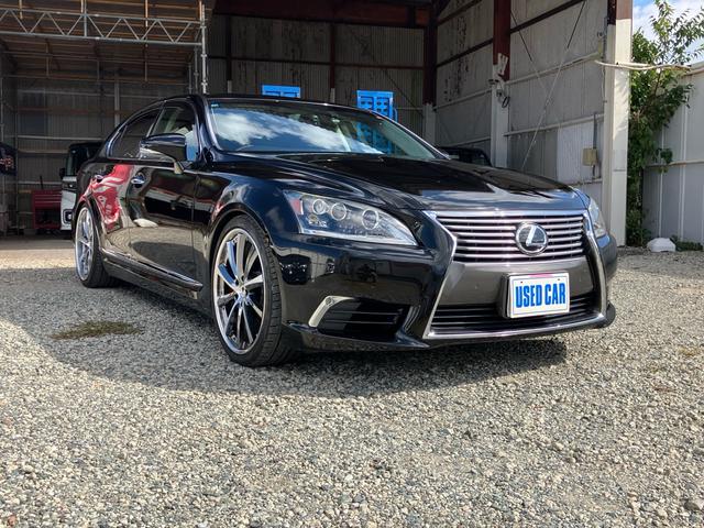 ＬＳ ＬＳ４６０　バージョンＣ　Ｉパッケージ　三眼ＬＥＤヘッドライト　メーカーナビ　イージークローザードア　ブラインドスポットモニター　パワートランク　黒革シート　シートヒータークレンツェ２１インチアルミホイール　クルーズコントロール　地デジＴＶ（2枚目）