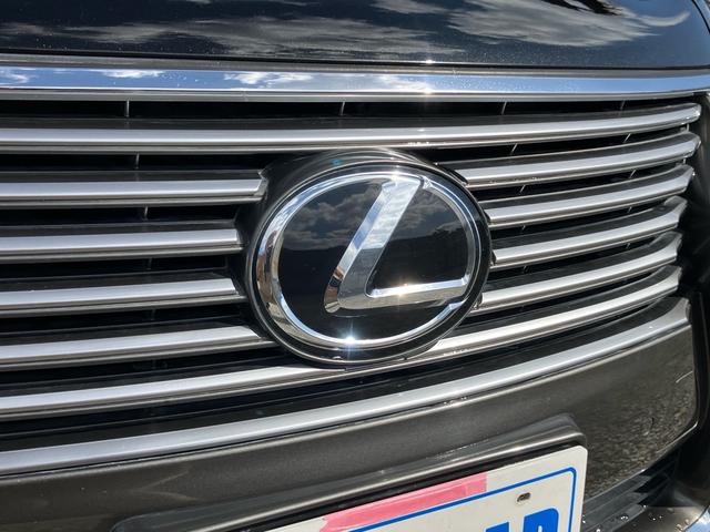 ＬＳ ＬＳ４６０　バージョンＣ　Ｉパッケージ　三眼ＬＥＤヘッドライト　メーカーナビ　イージークローザードア　ブラインドスポットモニター　パワートランク　黒革シート　シートヒータークレンツェ２１インチアルミホイール　クルーズコントロール　地デジＴＶ（7枚目）