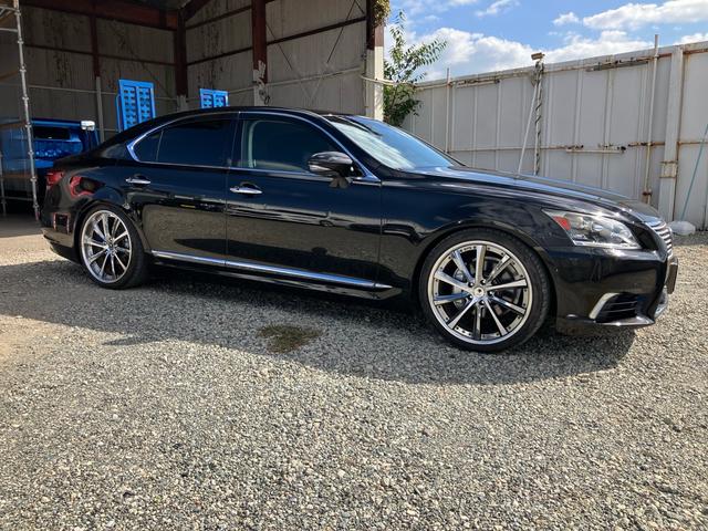 ＬＳ ＬＳ４６０　バージョンＣ　Ｉパッケージ　三眼ＬＥＤヘッドライト　メーカーナビ　イージークローザードア　ブラインドスポットモニター　パワートランク　黒革シート　シートヒータークレンツェ２１インチアルミホイール　クルーズコントロール　地デジＴＶ（8枚目）