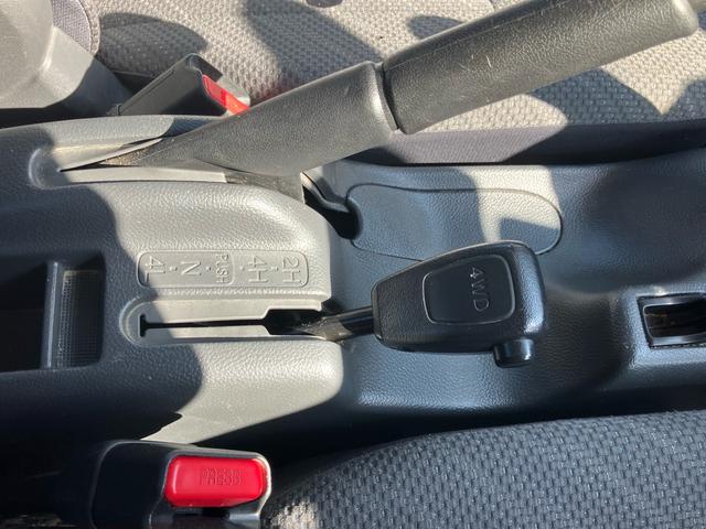 スーパーキャリイ Ｘ　ディスチャージヘッドランプ　デュアルカメラブレーキサポート　ワンオーナー　パートタイム４ＷＤ５ＭＴ　カロッツェリアオーディオ　１年保証（20枚目）