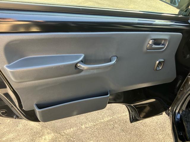 スーパーキャリイ Ｘ　ディスチャージヘッドランプ　デュアルカメラブレーキサポート　ワンオーナー　パートタイム４ＷＤ５ＭＴ　カロッツェリアオーディオ　１年保証（28枚目）