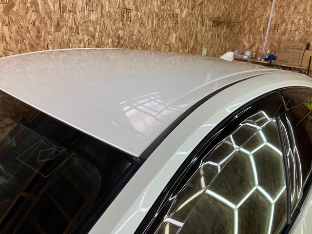 プリウス Ａツーリングセレクション　禁煙車　ユーザー買取車　モデリスタフルエアロＬＥＤディライト付　黒革　前席シートヒーター　トヨタ純正９インチナビ　Ｂｌｕｅｔｏｏｔｈ　バックカメラ　ステアリングスイッチ　ドラレコ　タイヤ２本交換（7枚目）